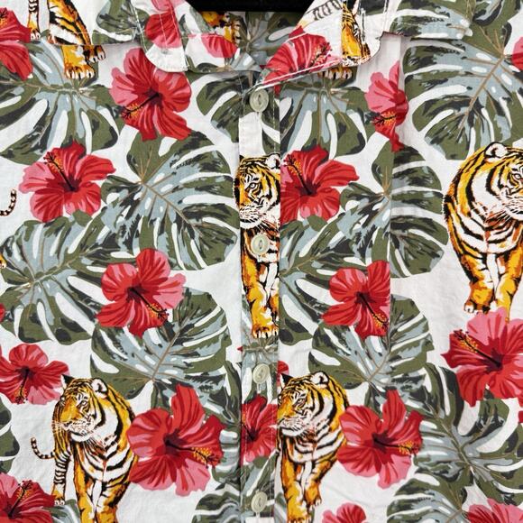 Unbranded Men Tiger print Button up Shirt Size 2XL Floral Botanical Short Sleeve - Picture 2 of 9
